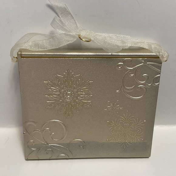 2010 Hallmark ~ Christmas Memory Keeper ~ Keep Hopes & Wishes Securely Inside - Picture 3 of 5